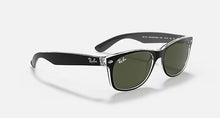 טען תמונה לגלריה, משקפי שמש Ray-Ban New Wayfarer RB2132 – שחור על שקוף / עדשות G-15 ירוקות (6052)