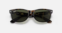 טען תמונה לגלריה, משקפי שמש Ray-Ban New Wayfarer RB2132 G-15 902L – 3