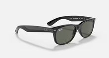 טען תמונה לגלריה, משקפי שמש Ray-Ban New Wayfarer RB2132 – שחור מבריק / עדשות G-15 ירוקות (901)
