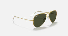 טען תמונה לגלריה, משקפי שמש Ray-Ban Aviator Classic RB3025 – זהב / עדשות G-15 ירוקות (L0205)
