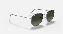 טען תמונה לגלריה, משקפי שמש Ray-Ban Hexagonal Flat Lenses RB3548N
