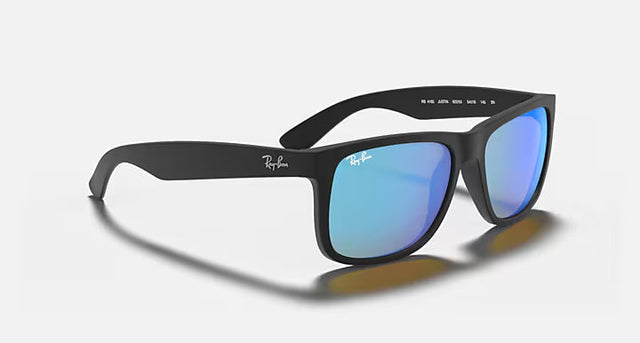 משקפי שמש Ray-Ban Justin RB4165 – שחור מט / עדשות מראה כחולות (622/55)
