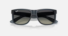 טען תמונה לגלריה, משקפי שמש Ray-Ban Justin RB4165 681311 – 3
