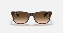 טען תמונה לגלריה, משקפי שמש Ray-Ban RB4202 607313 – 4
